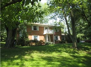 988 Sharpless Rd, Hockessin, DE 19707