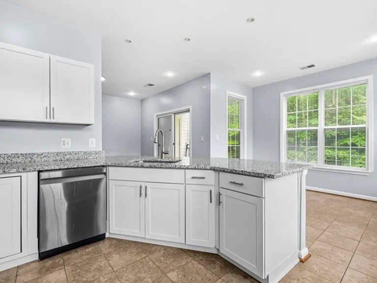 15605 Everglade Ln #204 — Photo 7