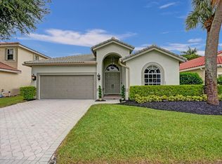 7137 Lake Island Dr, Lake Worth, FL 33467