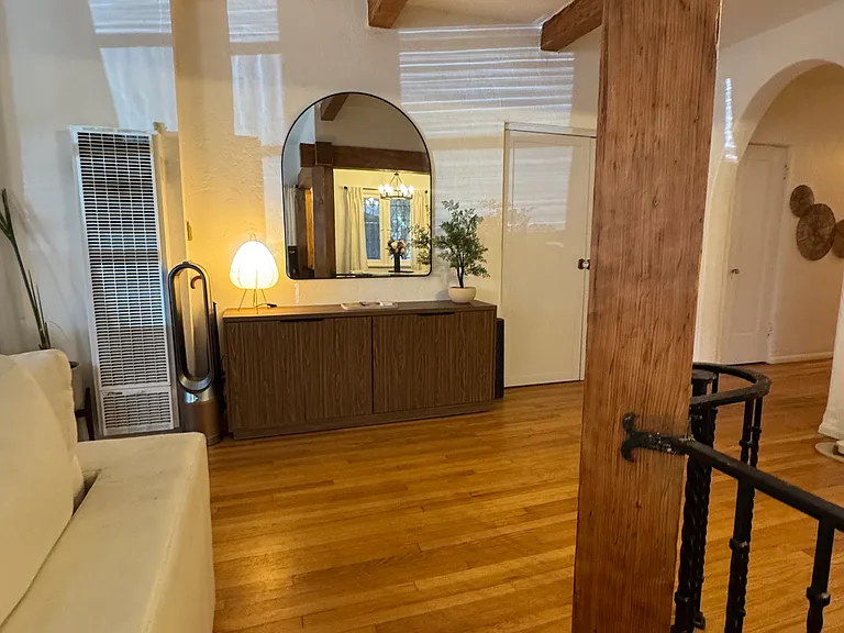 1132 N Vista St #1 — Photo 10