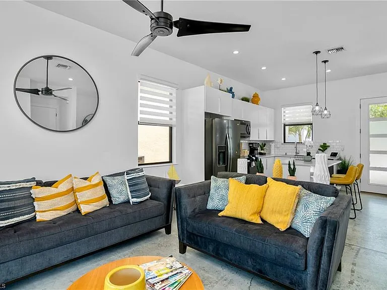 3016 Van Buren Ave — Photo 8