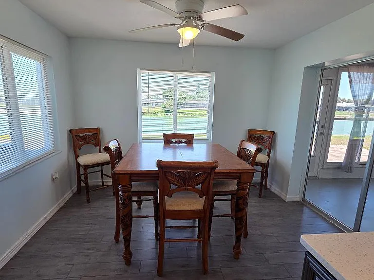 Sliders to Lanai and Water views from ALL rooms