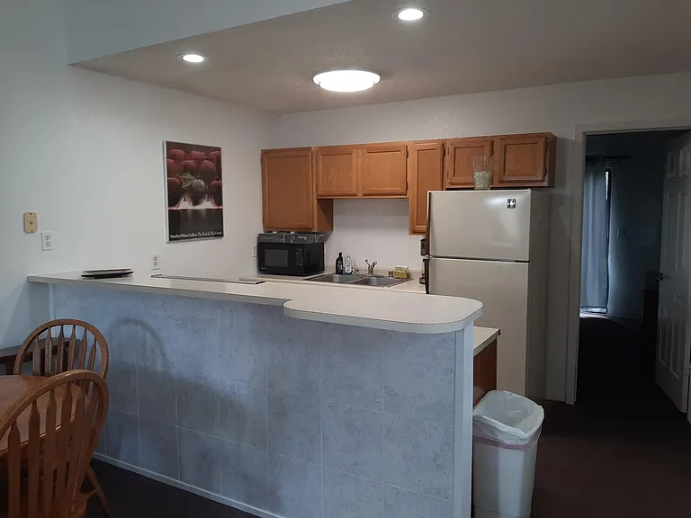 Kitchen with kitchen bar