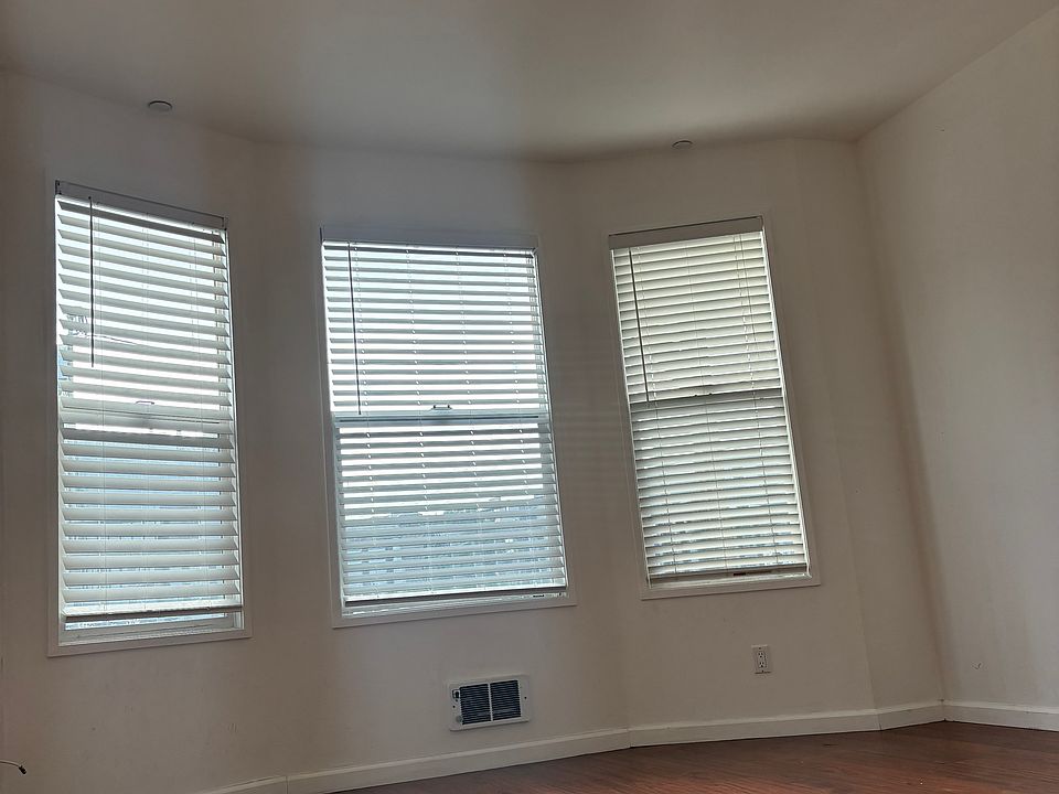 1st bedroom