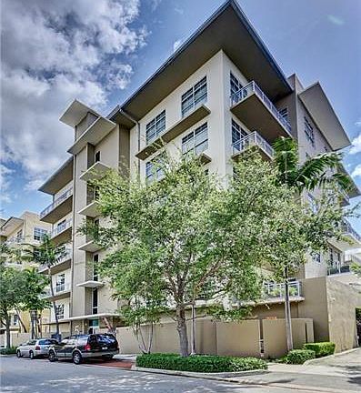 3rd image of 434 NW 1st Ave APT 502