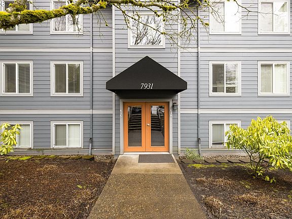 2nd image of 7931 SW 40th Ave APT I