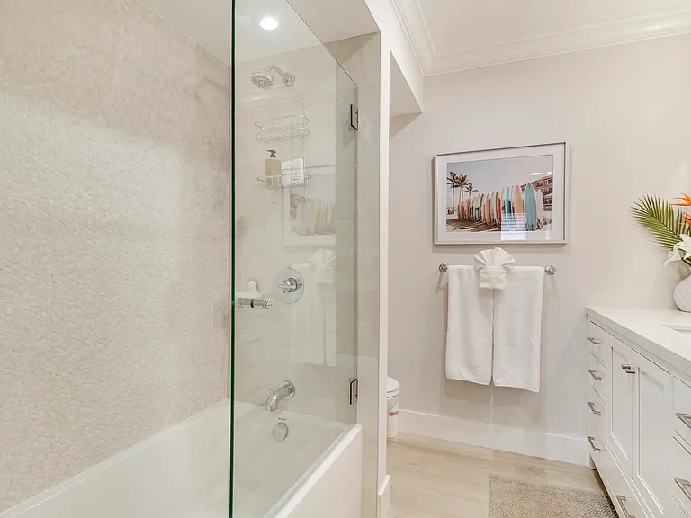 438 Brackenwood Ln S — Photo 39