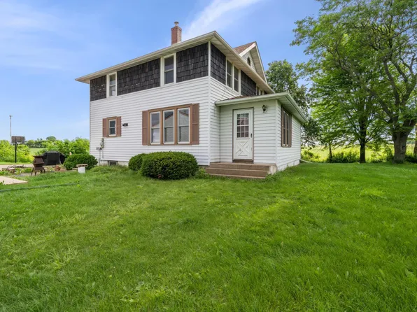 W9138 710th Ave, River Falls, WI 54022