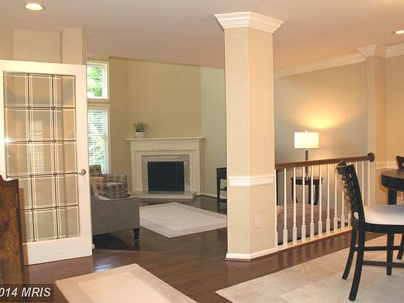 5th image of 10923 Bloomingdale Dr