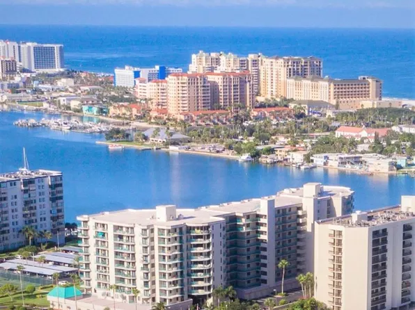 670 Island Way APT 806, Clearwater, FL 33767