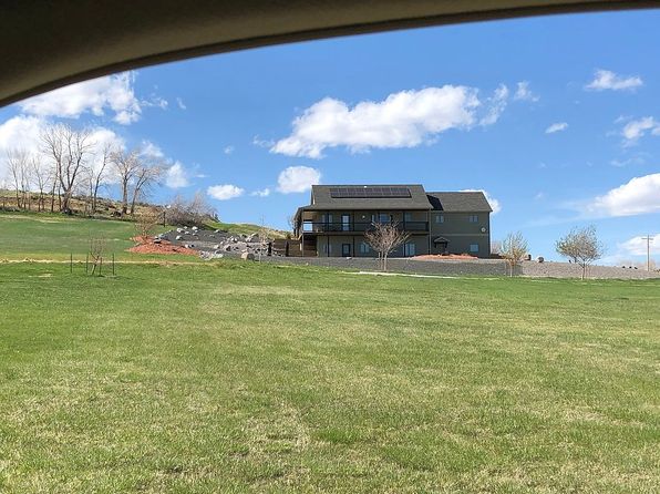 172 Rosewood Ave