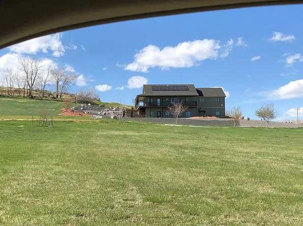 172 Rosewood Ave, Lander, WY 82520