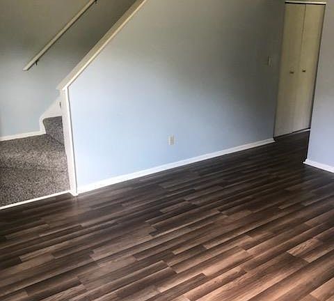 2nd image of 3234 Aqueduct Dr #B