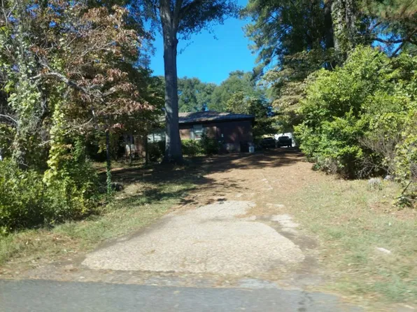 114 38th Pl E, Tuscaloosa, AL 35405