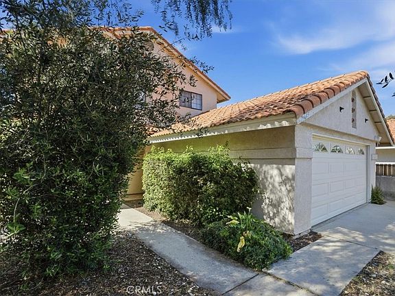 3rd image of 39649 Oak Cliff Dr