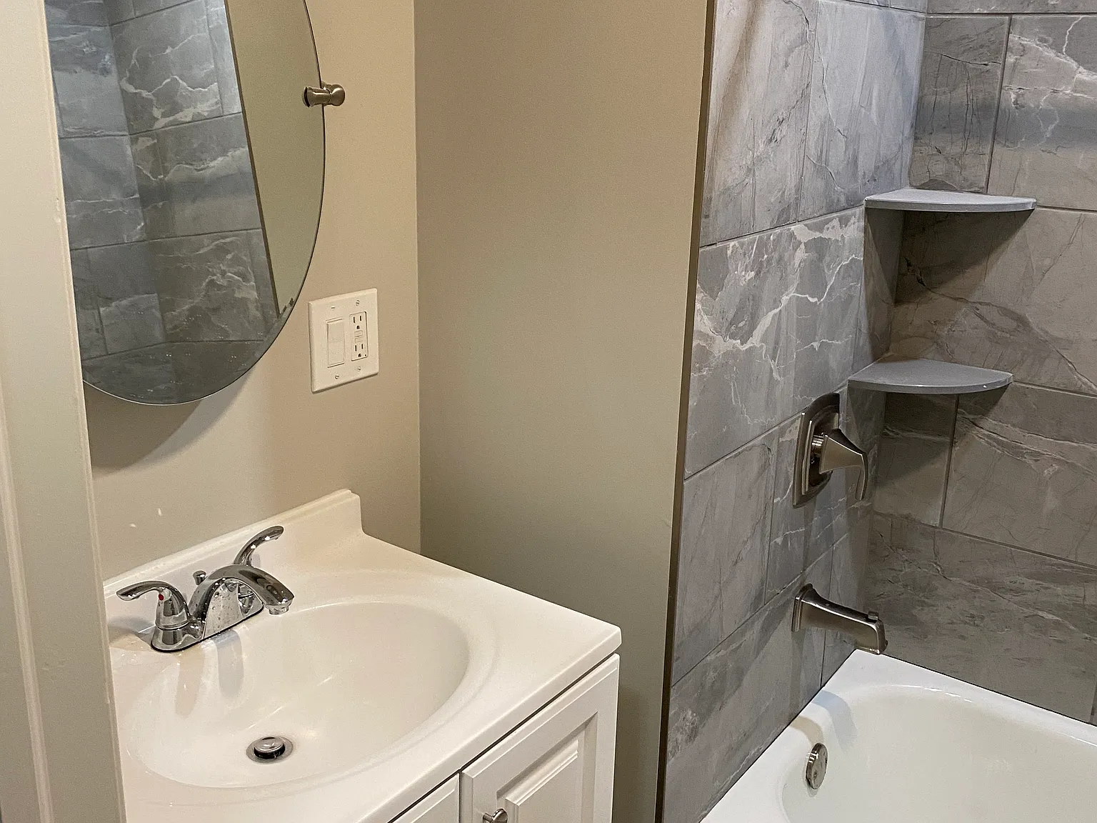 2 bed, 1000 sqft, $1,600 — Photo 4