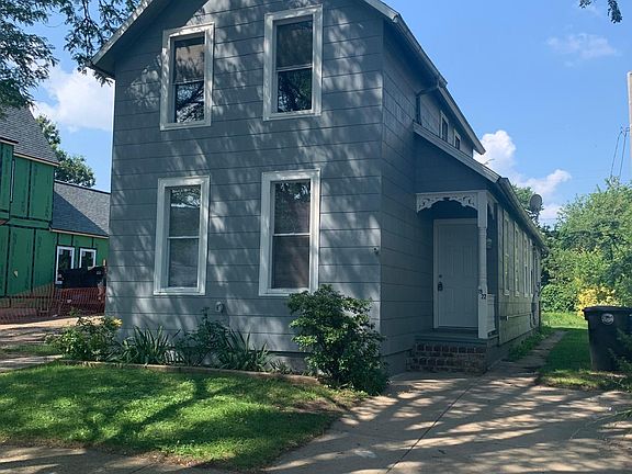 2nd image of 1922 W 48th St