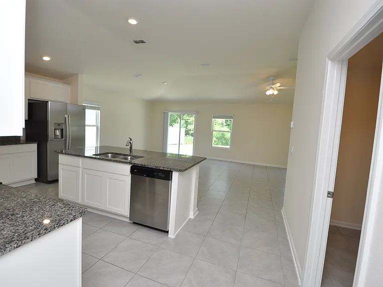80 Oakleaf Way — Photo 4