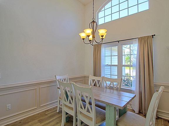 5th image of 226 Morgan Field Blvd NE