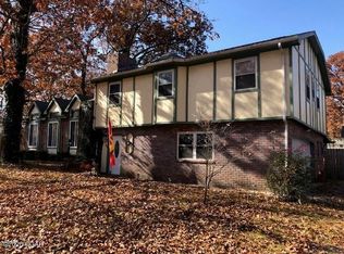 2098 S Oakcliff Rd, Joplin, MO 64801