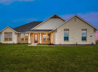 130 Pampas Ct, Decatur, TX 76234