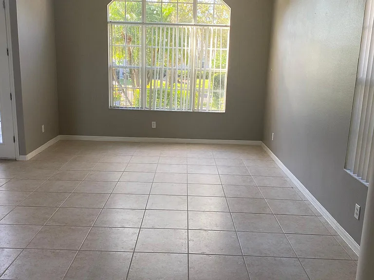 11629 Renaissance View Ct — Photo 3