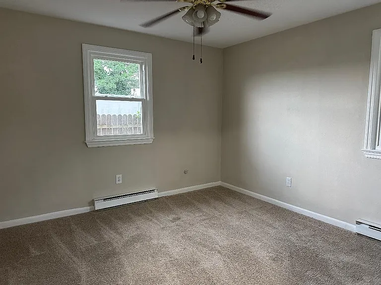3326 Sandy St — Photo 10