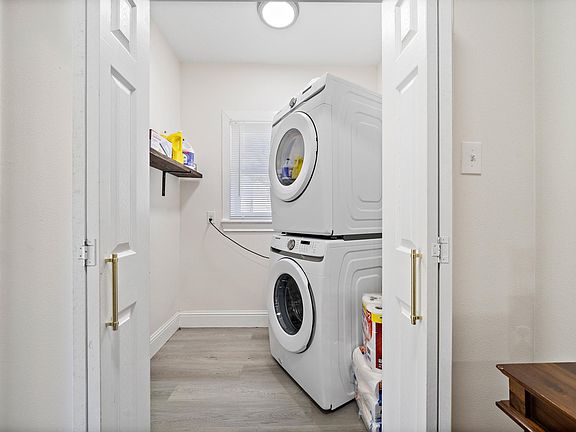 5th image of 1802 Wentworth St Unit 1