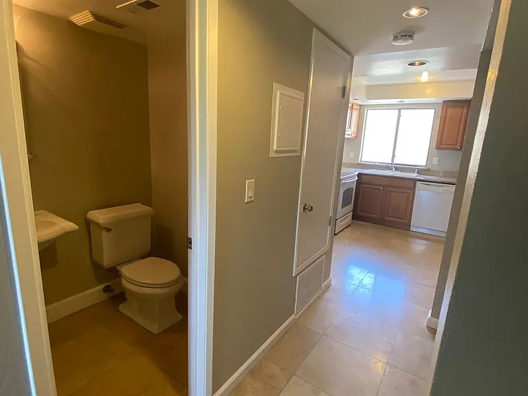 1567 Ivycreek Cir — Photo 8