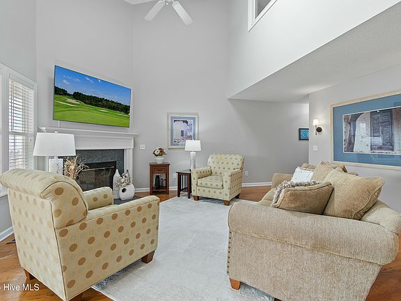 5th image of 3155 Lakeside Commons Drive SE # 1
