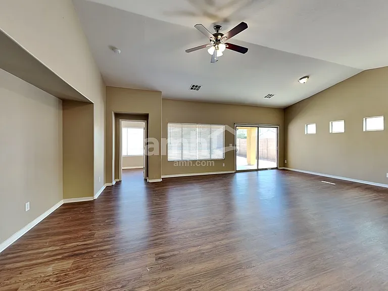 2653 W Sunset Way — Photo 7