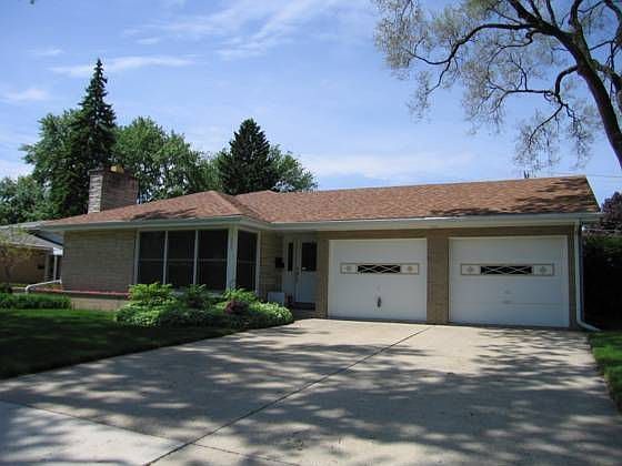 1st image of 934 S Dunton Ave