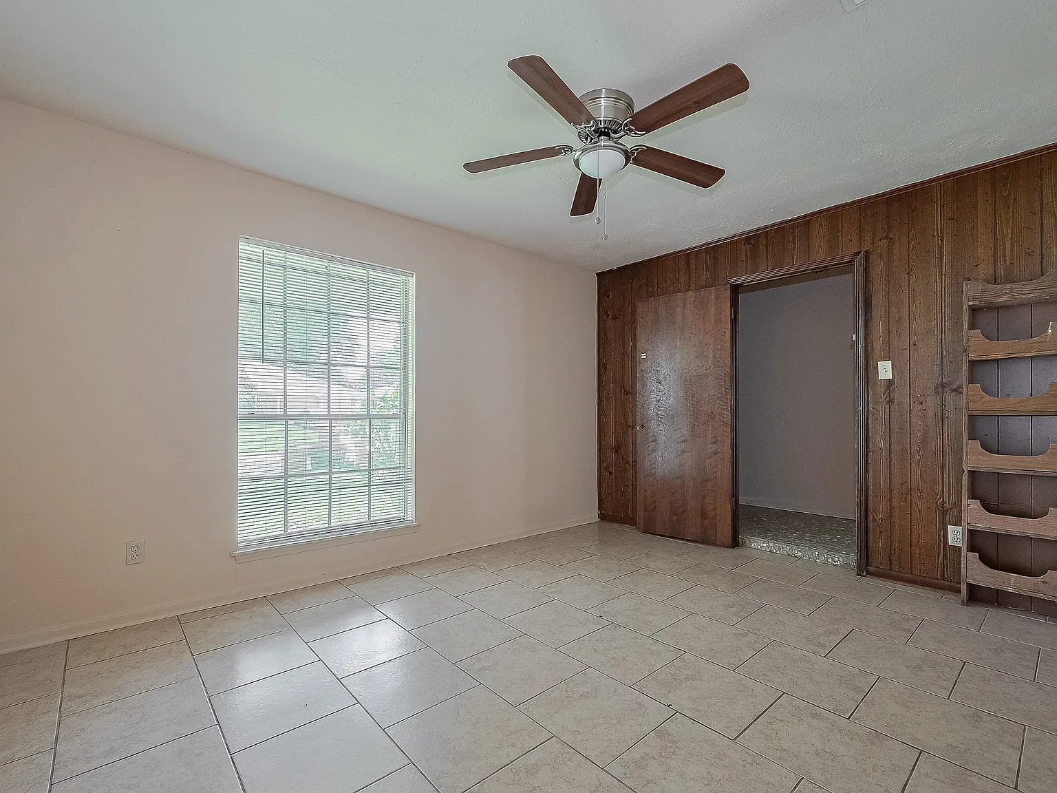 9126 Willow Meadow Dr — Photo 2