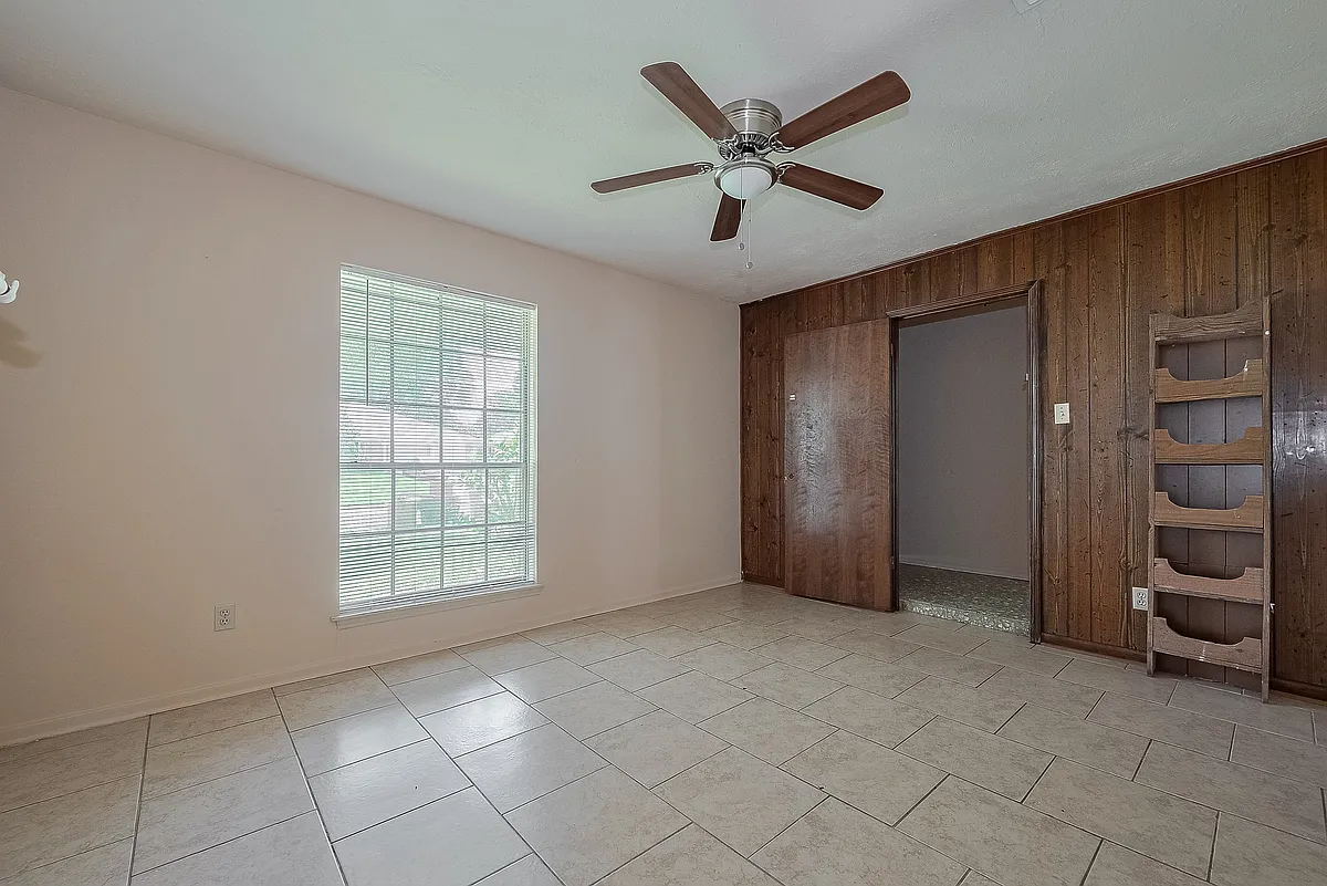 Building Photo - 9126 Willow Meadow Dr