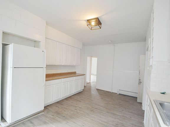 2nd image of 175 Woodland Ave #1