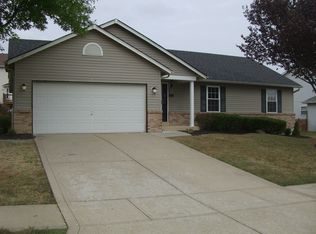 2628 Breezy Point Ln, O'Fallon, MO 63368