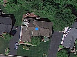 39800 Woodside Dr S #87, Northville, MI 48168