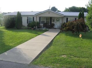 307 Spurlin Rd, Crab Orchard, KY 40419