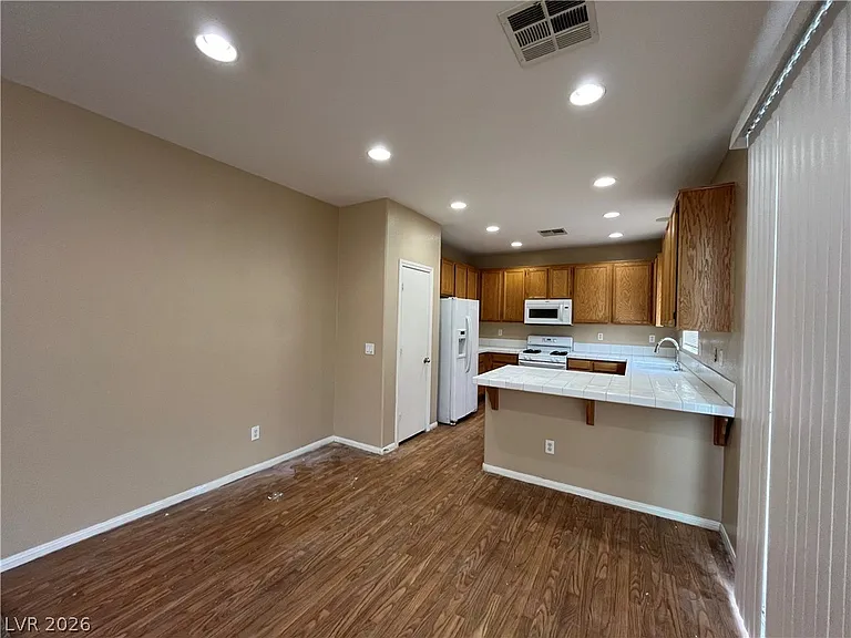 5420 Pipers Meadow Ct — Photo 4