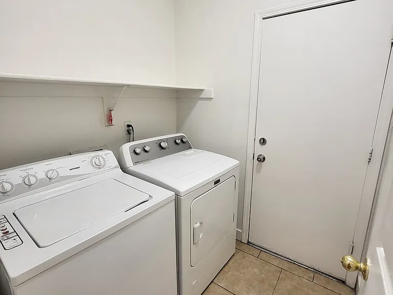 7956 Angel Tree Ct — Photo 10