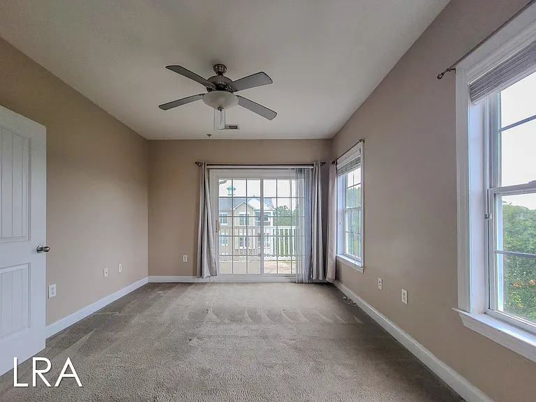 300 Gateway Dr #346 — Photo 23