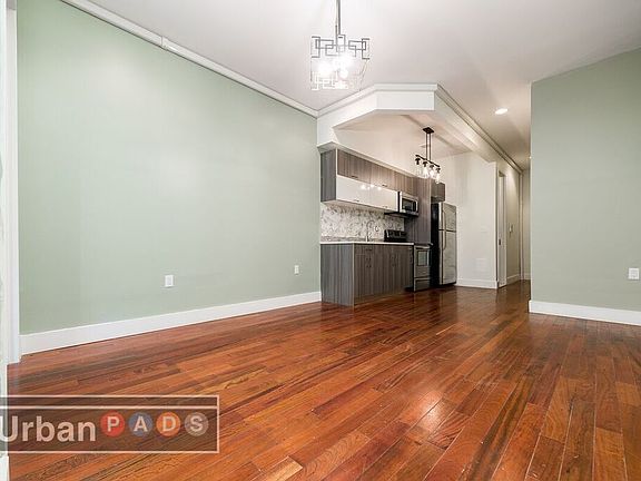 2nd image of 1434 Dekalb Ave APT 1L
