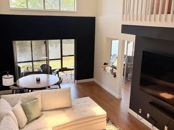 2052 E Discovery Cir Circle E, Deerfield Beach, FL 33442