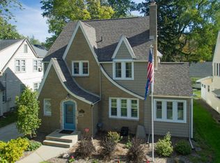 2255 Tipperary Rd, Kalamazoo, MI 49008