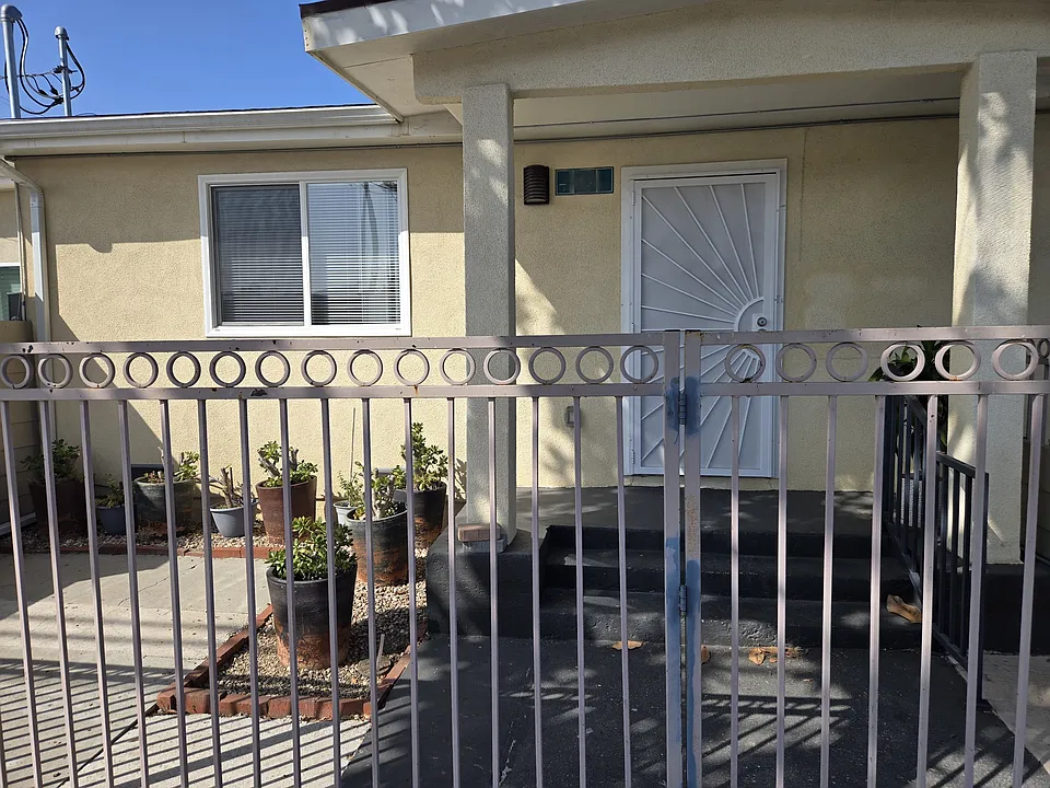 539 Hawaiian Ave