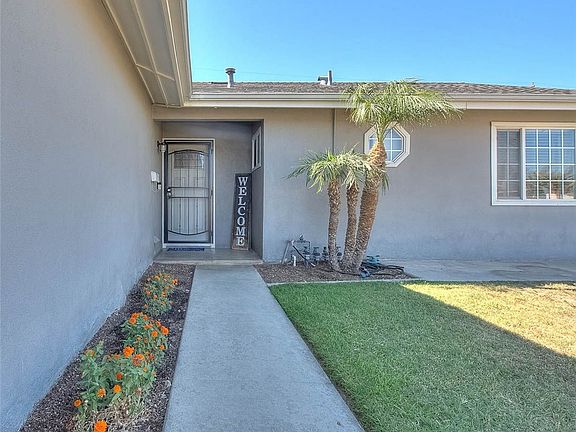 3rd image of 8723 Larkin Ct