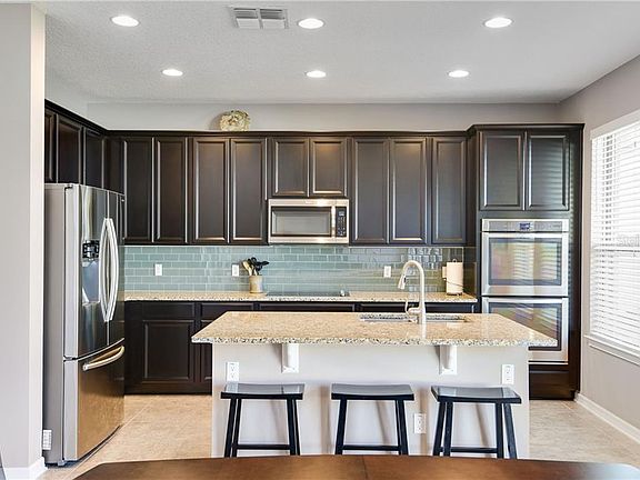 3rd image of 3079 Princewood Dr