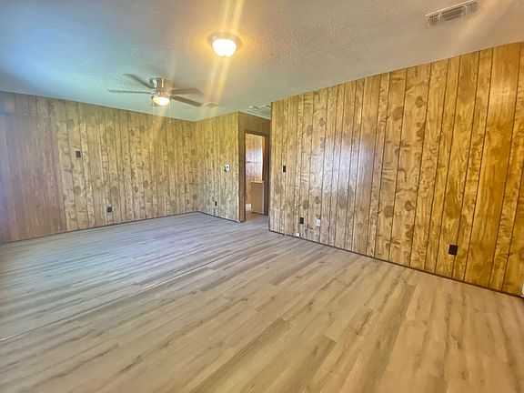 4th image of 5701 45th St Unit B