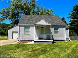 5312 Van Slyke Rd, Flint, MI 48507