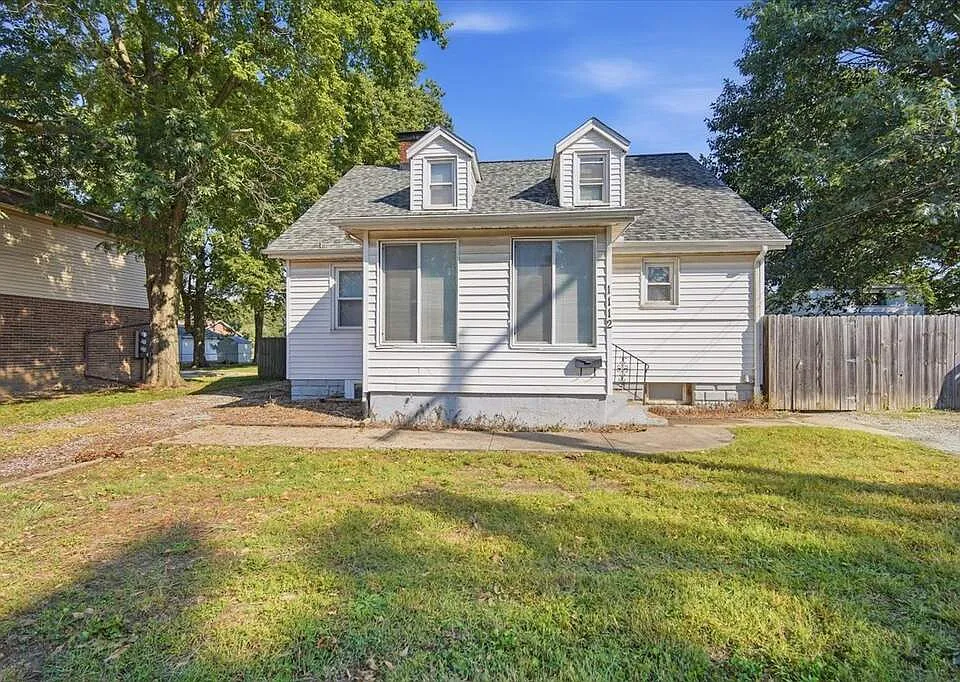 1112 West Ave